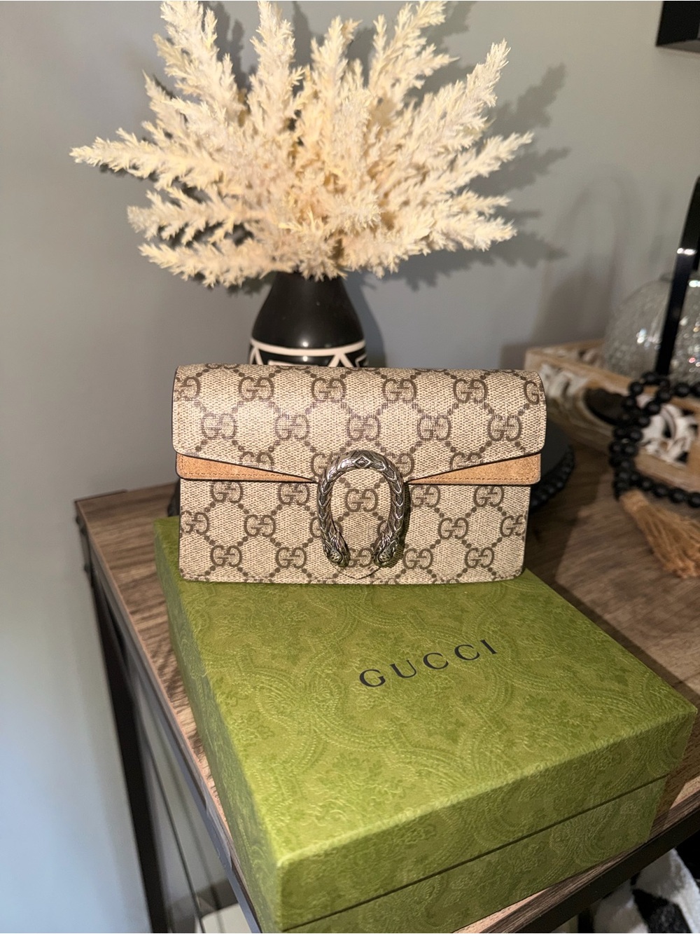 Gucci Beige GG Supreme Dionysus Mini Bag - Picture 2 of 8